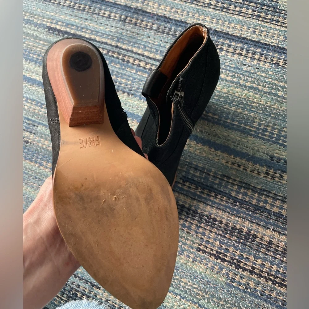 Frye Reina Western Leather ankle booties black heeled cowgirl boots 7